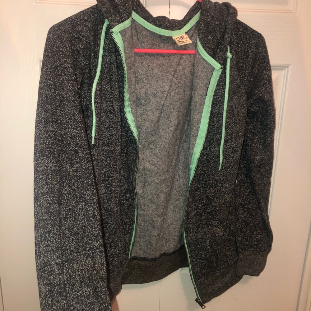 ZUMIEZ zip up jacket
